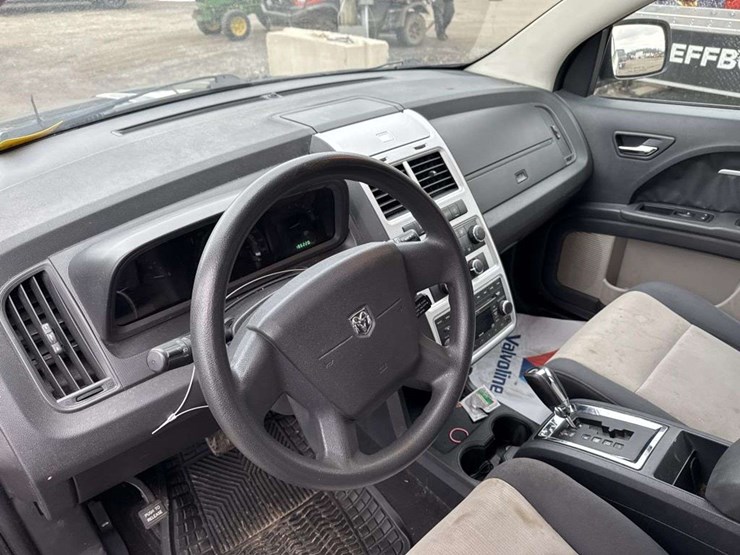 2009-dodge-journey-sxt-image-10