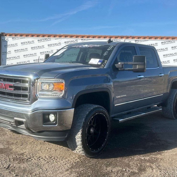 2015 GMC 1500 Sierra Crew Cab Pickup Truck