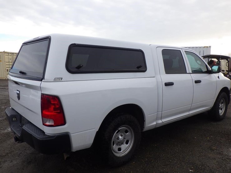 2016-dodge-1500-image-3