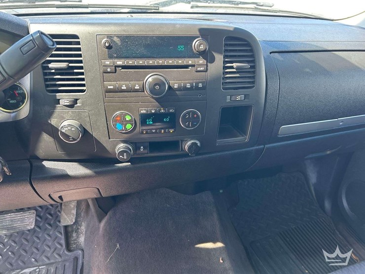 2012-chevrolet-silverado-1500-image-13