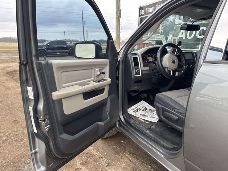 2011-dodge-ram-1500-image-12