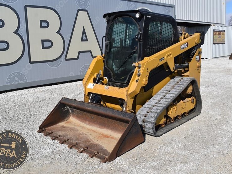 2019-caterpillar-249d3-image-2