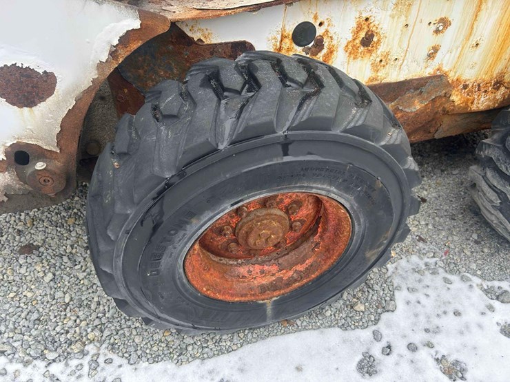 2007-bobcat-s300-image-20