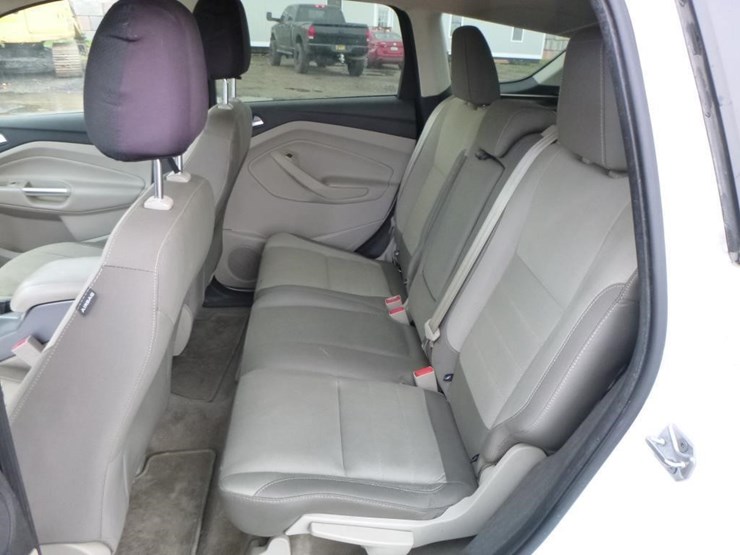 2016-ford-escape-image-7