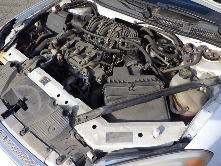 2013-chevrolet-impala-sedan-image-11