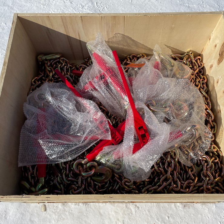 #8117 • Chains and Ratchet Binders 9200 lbs Set