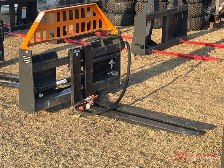 48"-hydraulic-forks-skid-steer-attachment-image-1
