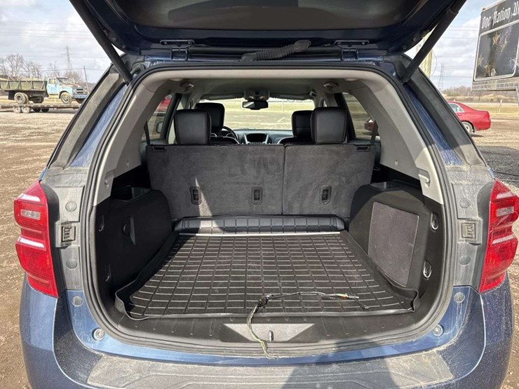 2016-chevrolet-equinox-image-16