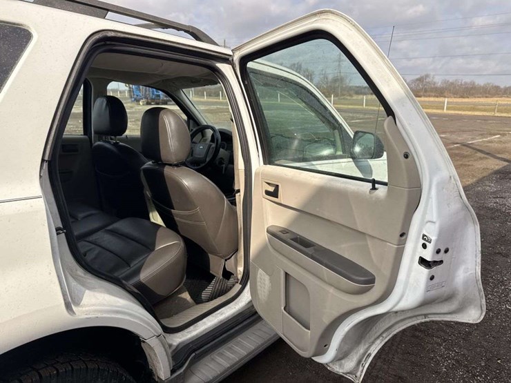 2007-ford-escape-image-17