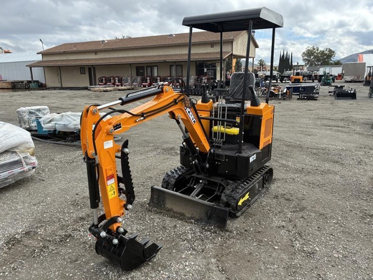 2026-vicsec-v15-hydraulic-excavator-image-1