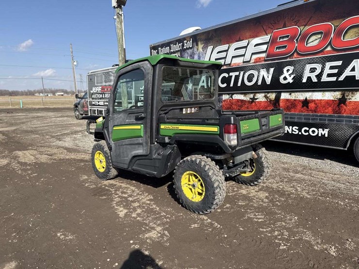 john-deere-gator-image-3