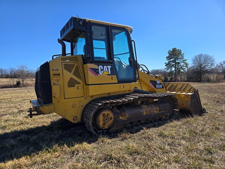 2015-caterpillar-953d-image-22