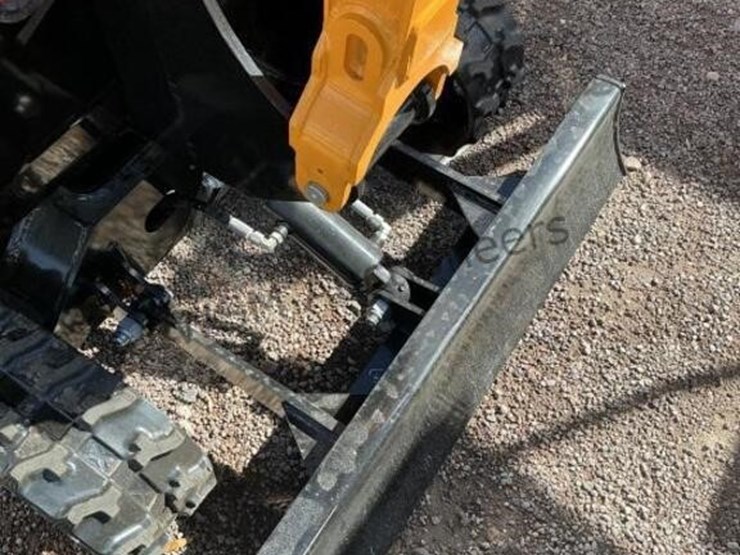 2025-miva-va20-mini-excavator-image-6