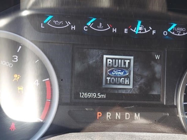 2020-ford-f550-image-8