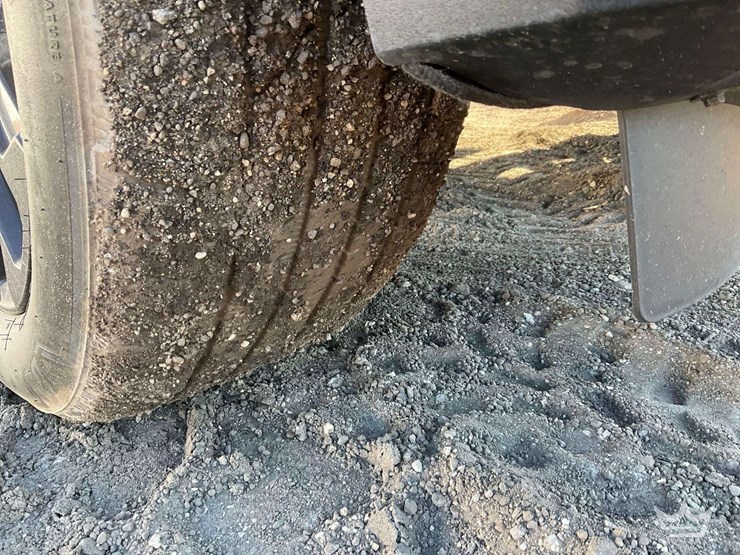 2024-gmc-yukon-denali-image-57