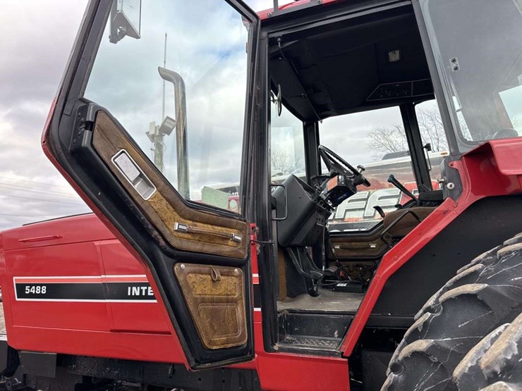 1983-international-5488-image-17