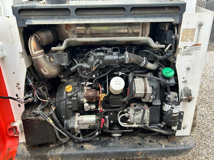 2018-bobcat-t770-image-15