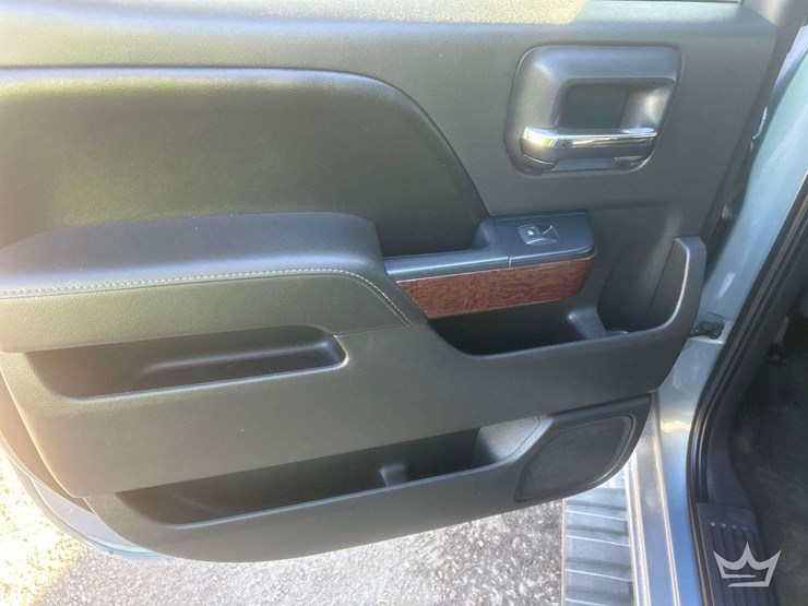 2015-gmc-1500-sierra-crew-cab-pickup-truck-image-22