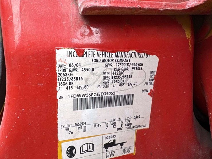 2004-ford-f350-image-27