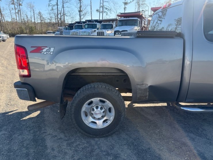 2007-gmc-2500-image-21