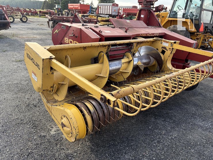 new-holland-900-image-2