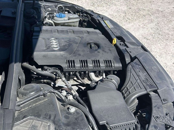 2015-audi-a4-awd-sedan-image-7