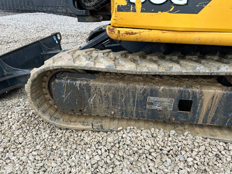 2022-deere-30g-image-18