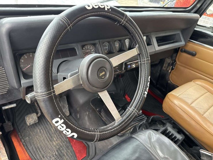 1992-jeep-wrangler-image-18