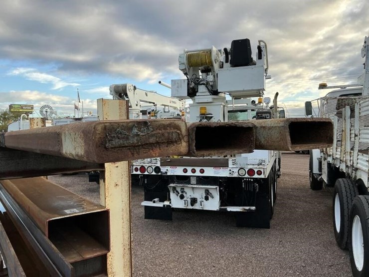 (3)-sticks-of-3in-x-8in-rectangular-tubing-image-4