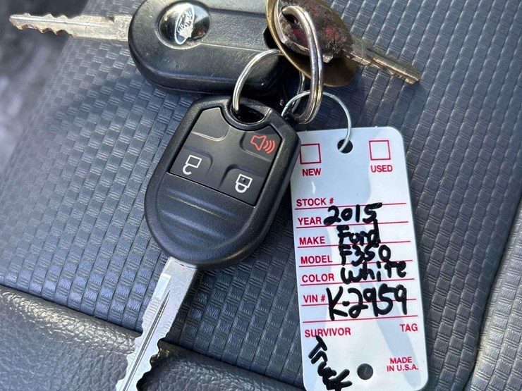 2015-ford-f350-image-41