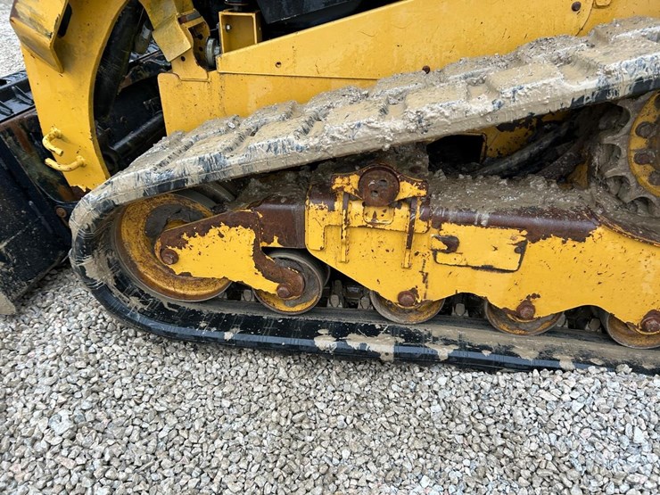 2016-caterpillar-259d-image-20