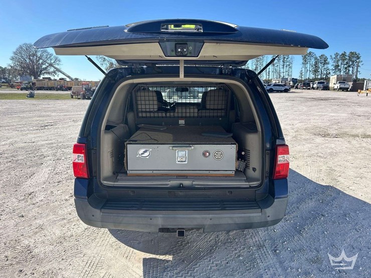 2012-ford-expedition-image-19