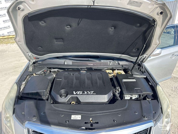 2016-cadillac-xts-sedan-image-7