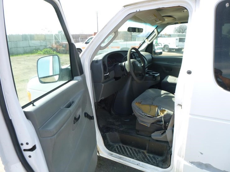 2006-ford-e350-image-6
