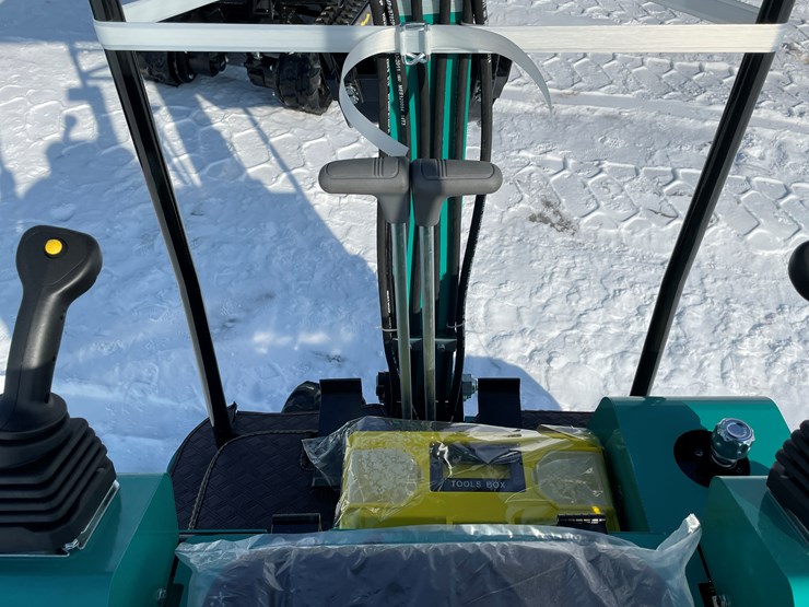 #5352-•-h15r-mini-excavator-image-11