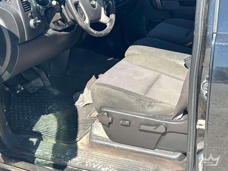 2012-chevrolet-silverado-1500-image-14