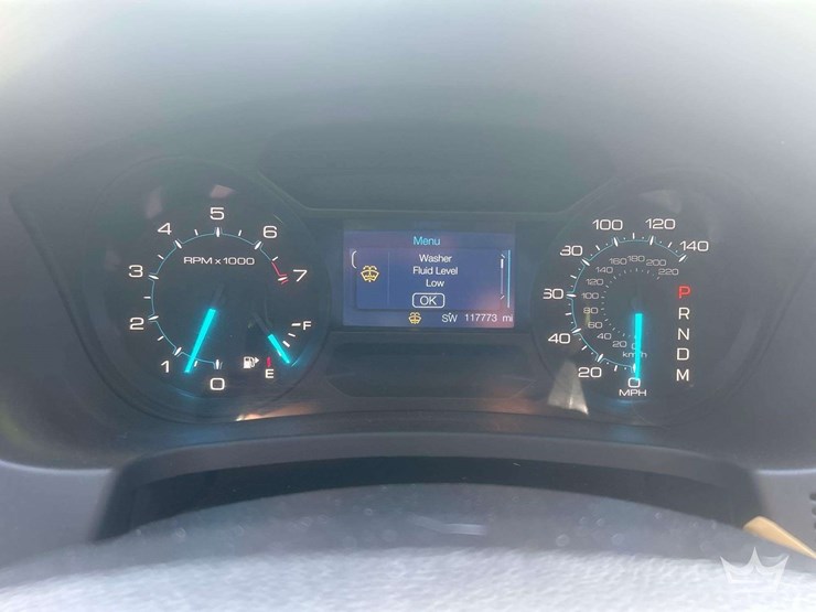 2015-ford-explorer-image-14