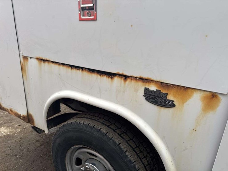 2011-ford-f350-image-22