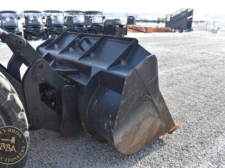 2003-case-621d-xt-image-15