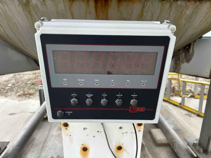 doyle-8-ton-stainless-steel-fertlizer-mixer-w/-conveyor-sells-offsite-image-12