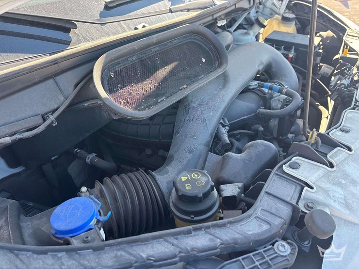 2019-ford-transit-image-15