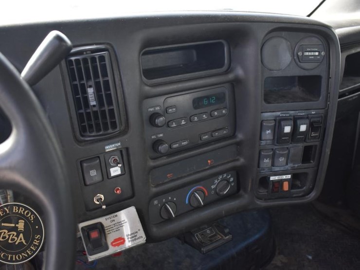 2008-gmc-topkick-c5500-image-43