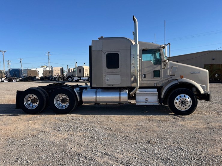 2007-kenworth-t800-image-4