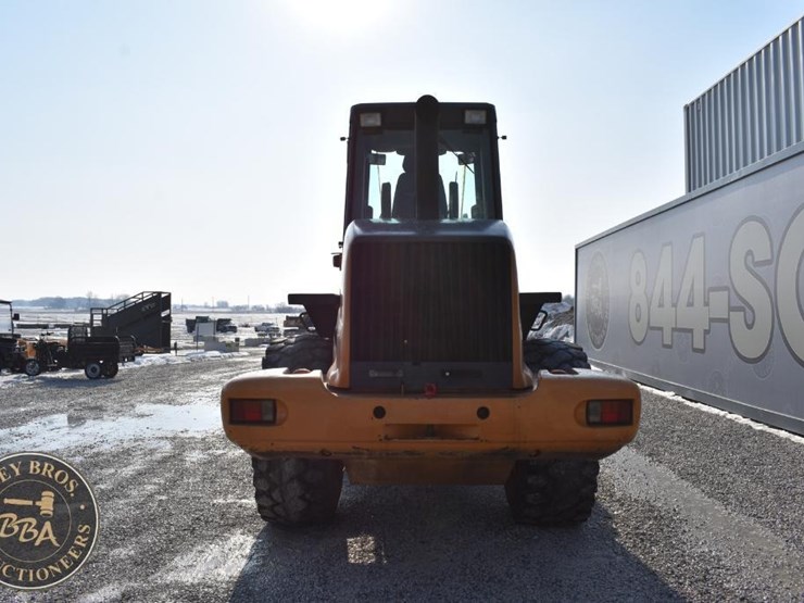 2003-case-621d-xt-image-7