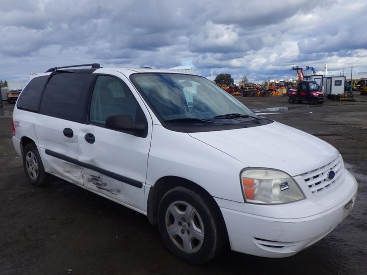 2006-ford-freestar-image-2