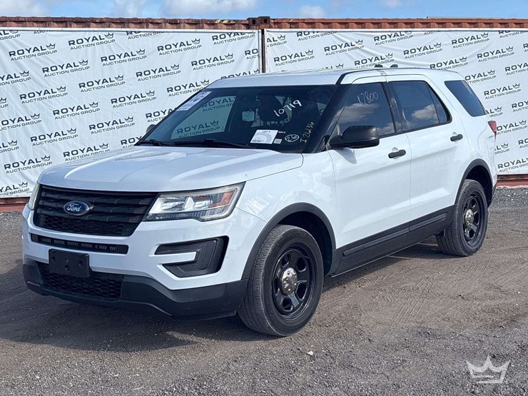 2018-ford-explorer-image-1