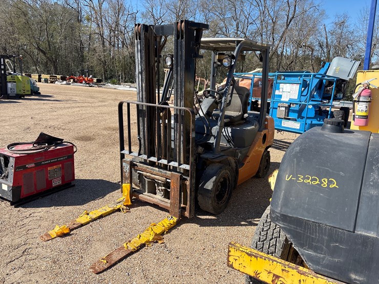 toyota-8fdu25-image-2