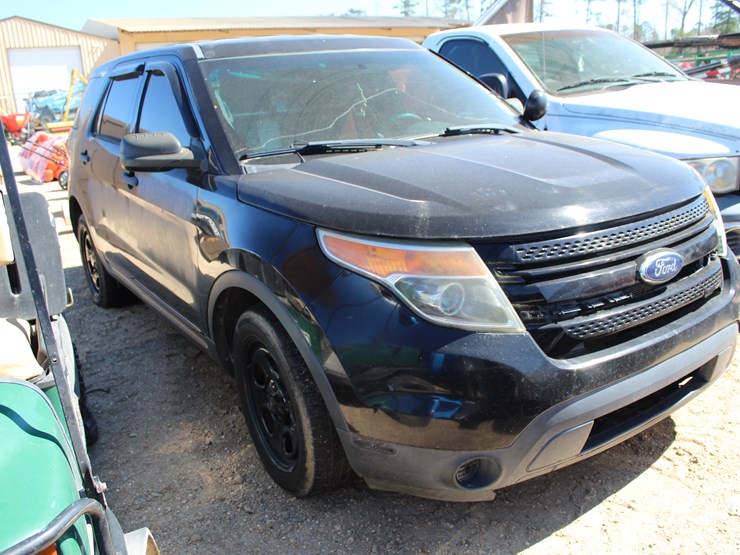 2014-ford-explorer-image-2