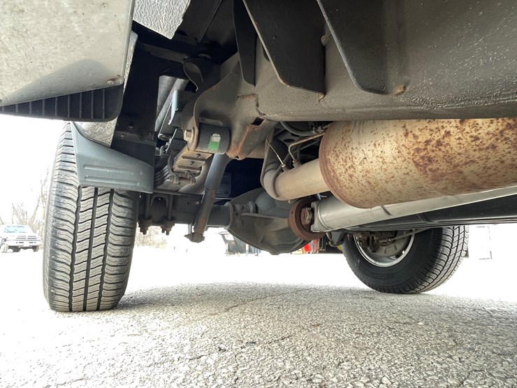 #7551-•-2019-chevy-silverado-high-country-pickup-(has-wi-title)-(blair,-wi)-image-19