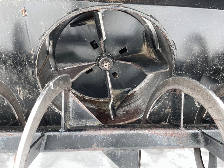 #7557-•-2010x-front-mount-snowblower-image-9